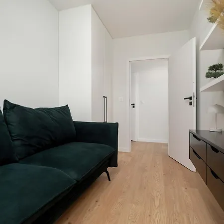 Spacious And Modern Paderewskiego With Air Conditioning By Renters Apartamento *